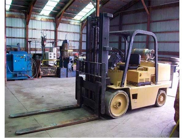 15,000 lbs Caterpillar Forklift, Model T150 15,000 lbs Caterpillar Forklift, Model T150