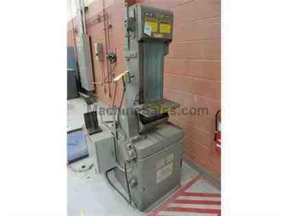 10" Width Hammond 1000-D-B BELT GRINDER, PLATEN CAN BE USED IN VERT. OR HORIZ., 7.5 H 10" Width Hammond 1000-D-B BELT GRINDER, PLATEN CAN BE USED IN VERT. OR HORIZ., 7.5 H