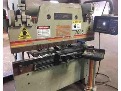 60 Ton x 72&quot; ACCURPRESS 7606 Hydraulic w/AP2 CNC BG, 1996