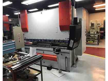 Beyeler PR6, 100" x 100 Ton, 6 Axis, Hydraulic Press Brake Beyeler PR6, 100" x 100 Ton, 6 Axis, Hydraulic Press Brake