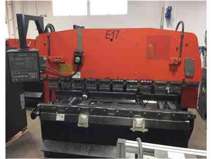 88 Ton Amada RG-80 CNC Press Brake 88 Ton Amada RG-80 CNC Press Brake