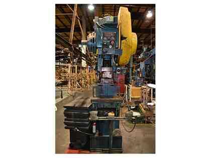 Niagara 35 Ton Adjustable Bed Horn Press Niagara 35 Ton Adjustable Bed Horn Press
