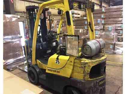 4,800 lBS. HYSTER MODEL S50CT LP FORKLIFT TRUCK 4,800 lBS. HYSTER MODEL S50CT LP FORKLIFT TRUCK