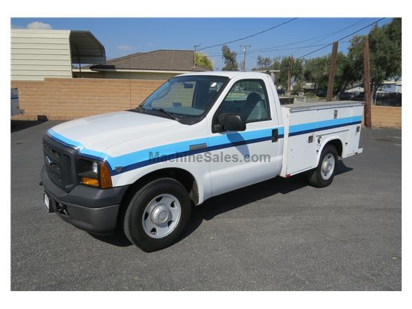 2006 Ford F-250 XL V10 Gas 8 ft. Service / Utility Truck