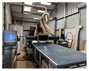 iGoldenCNC 5&#39; x 10&#39; CNC Router w/ Auto Infeed &amp; Outfeed tables