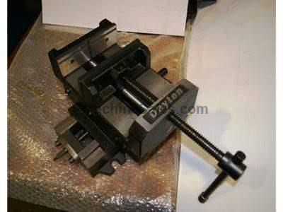 NEW 6" DAYTON DRILL PRESS VISE WITH CROSS TRAVEL, MODEL 6Z848 NEW, IN