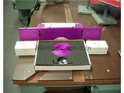 Magic Molder Head with 2 cutter sets and fence Magic Molder Head with 2 cutter sets and fence