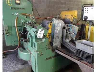 CINCINNATI 220-8 CENTERLESS GRINDER