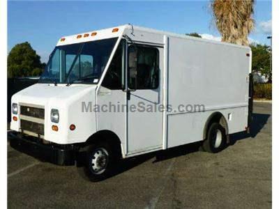 2004 FORD E350 3113