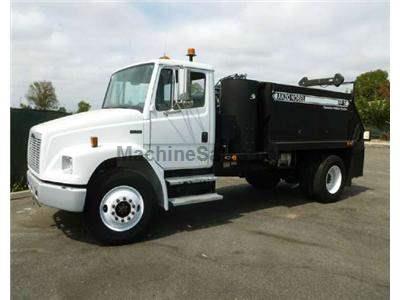 2003 FREIGHTLINER FL70 3029