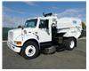 2002 INTERNATIONAL 4700 3022