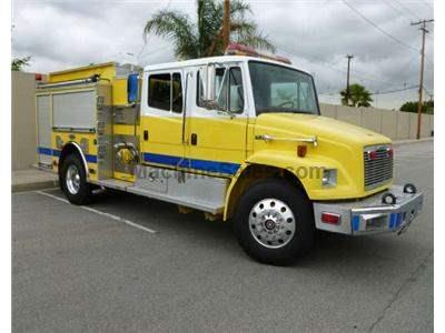 1999 FREIGHTLINER FL80 2910