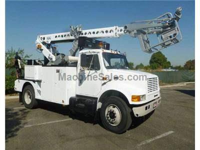 1995 INTERNATIONAL 4900 3032