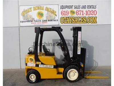 5000LB Forklift, Pneumatic Tires, 3 Stage, Side Shift, Propane, Automatic Transmission, Low Hours