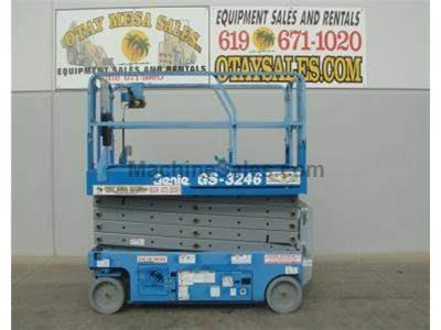 Scissor Lift, 38 Foot Working Height, 32 Foot Platform Height, Deck Extension, Low Hours