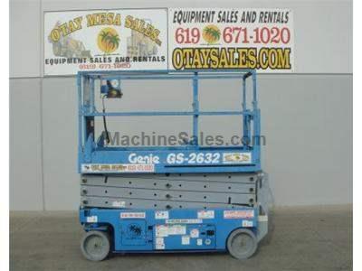 Scissor Lift, 32 Foot Working Height, 26 Foot Platform Height, Deck Extension, Low Hours