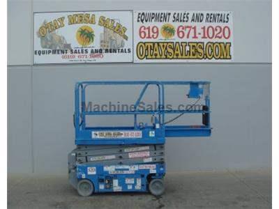 Scissor Lift, 25 Foot Working Height, 19 Foot Platform Height, Deck Extension, Low Hours