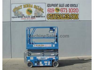 Scissor Lift, 25 Foot Working Height, 19 Foot Platform Height, Deck Extension, Low Hours