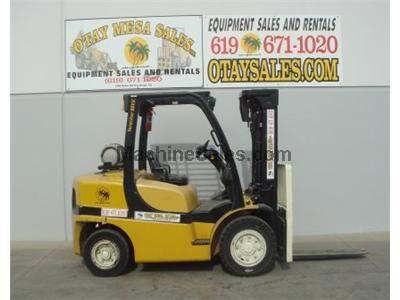 8000LB Forklift, Pneumatic Tires, 3 Stage, Side Shift, Propane, Automatic Transmission, Low Hours