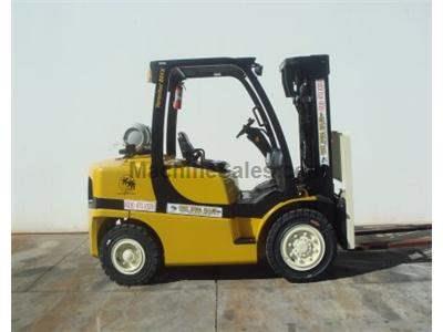 8000LB Forklift, Pneumatic Tires, 3 Stage, Side Shift, Propane, Automatic Transmission, Low Hours