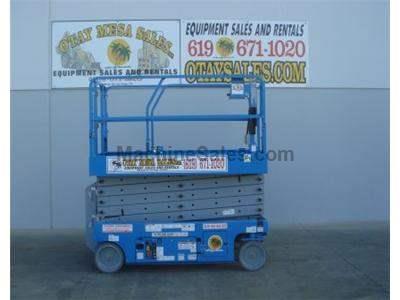 Scissor Lift, 38 Foot Working Height, 32 Foot Platform Height, Deck Extension, Low Hours