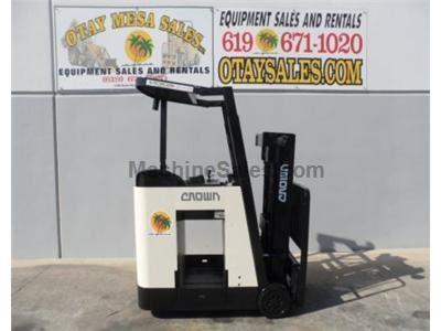 3000LB Forklift, 3 Stage, Side Shift, 190 Inch Lift Height, Side Shift, Very Compact