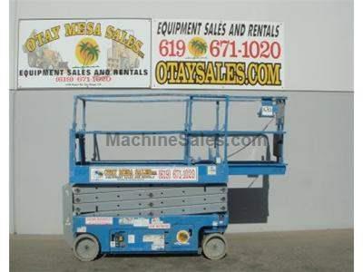 Scissor Lift, 32 Foot Working Height, 26 Foot Platform Height, Deck Extension