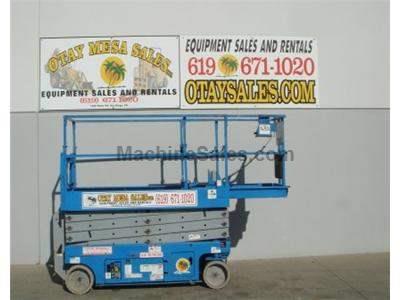 Scissor Lift, 32 Foot Working Height, 26 Foot Platform Height, Deck Extension