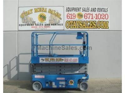 Scissor Lift, 32 Foot Working Height, 26 Foot Platform Height, Deck Extension