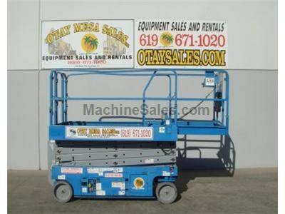 Scissor Lift, 32 Foot Working Height, 26 Foot Platform Height, Deck Extension