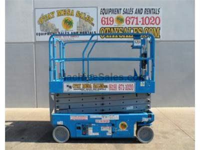 Scissor Lift, 32 Foot Working Height, 26 Foot Platform Height, Deck Extension