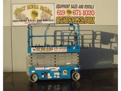 Scissor Lift, 38 Foot Working Height, 32 Foot Platform Height, Deck Extension