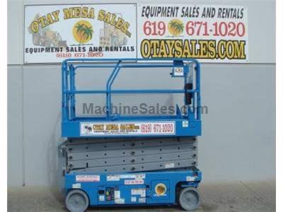 Scissor Lift, 38 Foot Working Height, 32 Foot Platform Height, Deck Extension