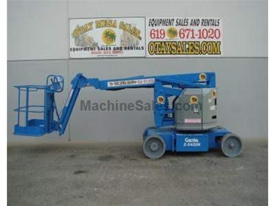 Electric Boomlift, 34 Foot Basket Height, 40 Foot Working Height, 22 Foot Forward Reach