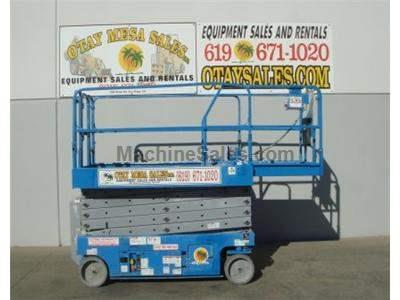 Scissor Lift, 38 Foot Working Height, 32 Foot Platform Height, Deck Extension