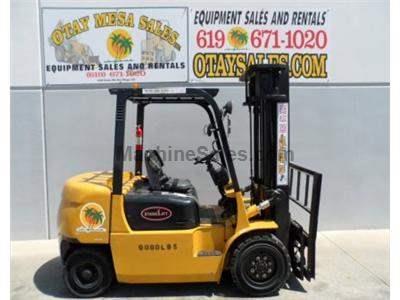 9000LB Forklift, Pneumatic Tires, Automatic, 3 Stage, Side Shift, Diesel
