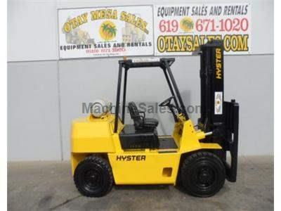 8000LB Forklift, Pneumatic Tires, Side Shift, Propane, Automatic
