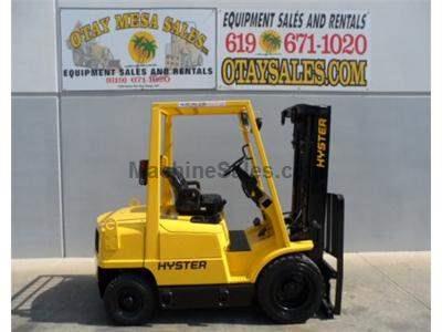 4000LB Forklift, Pneuamtic Tires, 3 Stage, Side Shift, Diesel, Automatic