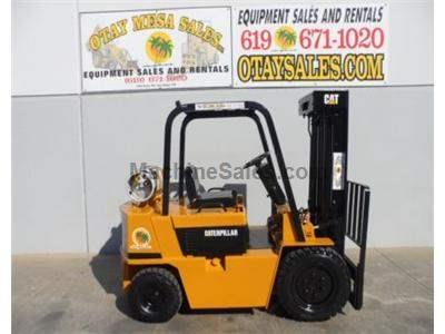 5000LB Forklift, Pneumatic Tires, Propane Power, Automatic Transmission