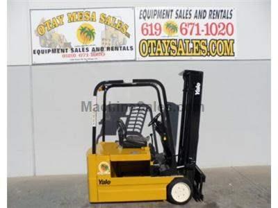 3500LB Forklift, 3 Wheel Electric Sit Down, 3 Stage, Side Shift, 36 Volt, Warrantied Battery