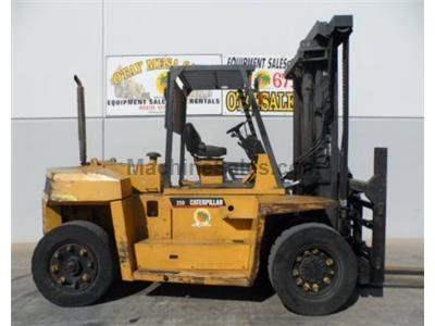 25000LB Forklift, Pneumatic Tires, Diesel Power, Fork Positioning Side Shift