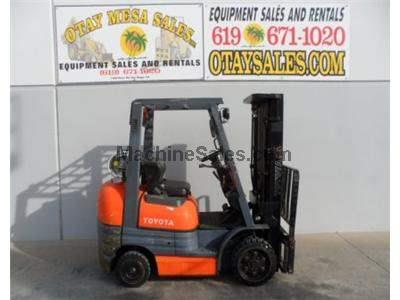 5000LB Forklift, Cushion Tires, 3 Stage, Side Shift, Propane, Automatic Transmission