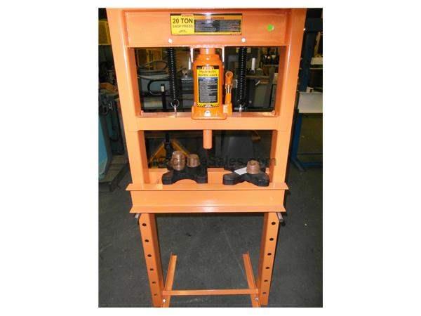 CENTRAL HYDRAULIC BOTTLE JACK