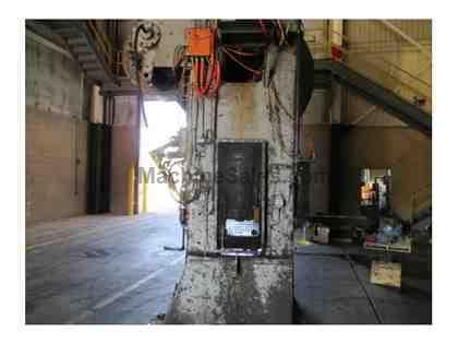 200 TON MINSTER STRAIGHT SIDE SINGLE CRANK PRESS 200 TON MINSTER STRAIGHT SIDE SINGLE CRANK PRESS