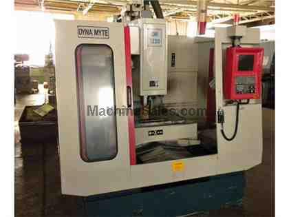 DYNA DM 3220 VERTICAL MACHINING CENTER (2000)