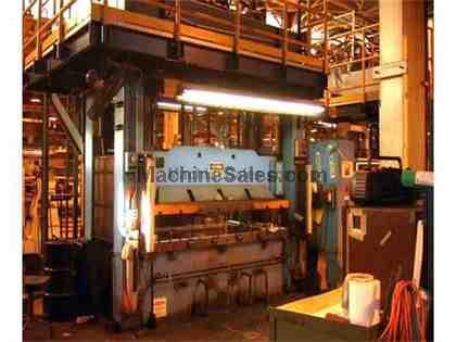 Pacific Straight Side Hydraulic Press 200 Ton (1995)