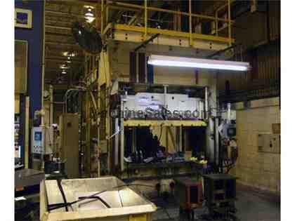 Pacific Straight Side Hydraulic Press 200 Ton (1992)