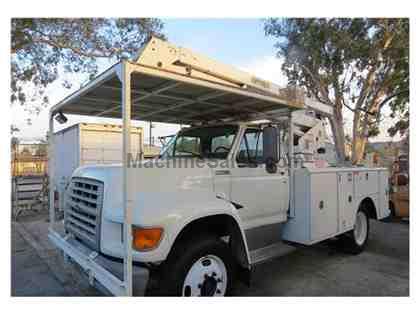 1995 Ford F-700 Bucket Truck 1995 Ford F-700 Bucket Truck