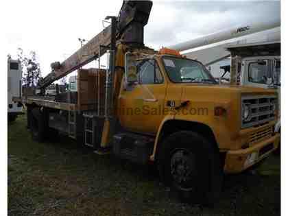 1987 GMC 7000 Crane Truck