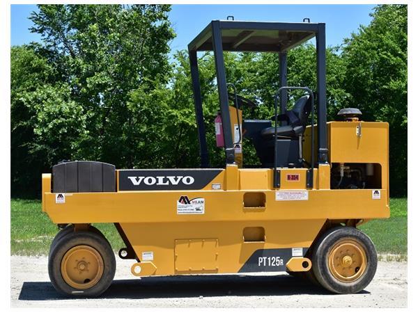 2008 VOLVO PT125R PNEUMATIC ROLLER